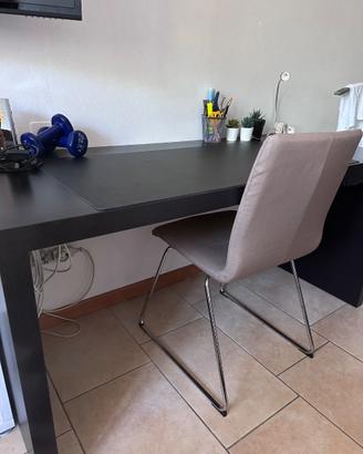Scrivania malm Ikea marrone nero