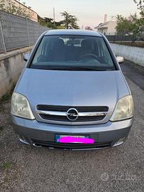  Opel Meriva benzina anno 2005