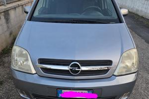  Opel Meriva benzina anno 2005