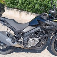 Suzuki V Strom DL 650 - 2023