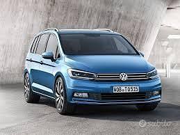 Volkswagen touran 2022;2023 per ricambi usati