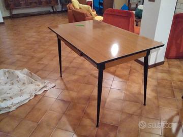 tavolo Salvarani sei posti