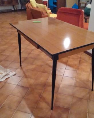tavolo Salvarani sei posti