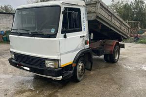 Iveco 50 RIBALTABILE TRILATERALE PATENTE B