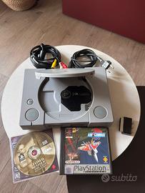 PlayStation 1 originale FUNZIONANTE + 2 giochi