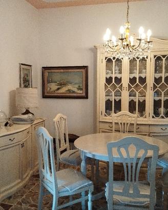 Tinello in stile inglese