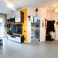 TRILOCALE PIANO ALTO CON DUE TERRAZZI