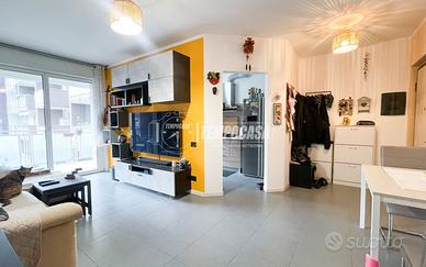 TRILOCALE PIANO ALTO CON DUE TERRAZZI