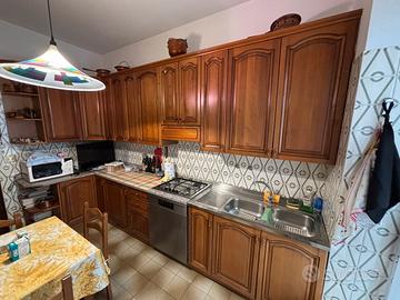 Cucina conpleta con tavolo e sed- NO lavastoviglie