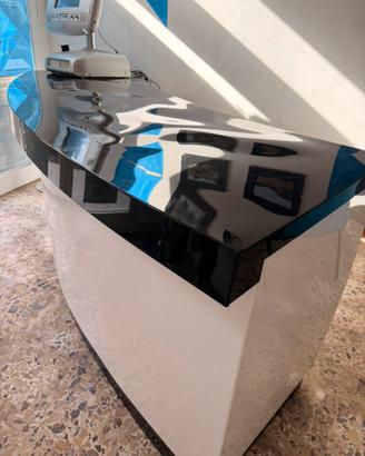 Bancone in plexiglass