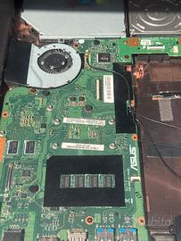 Componenti del Portatile ASUS X555L