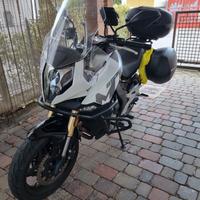 CF Moto 650 MT