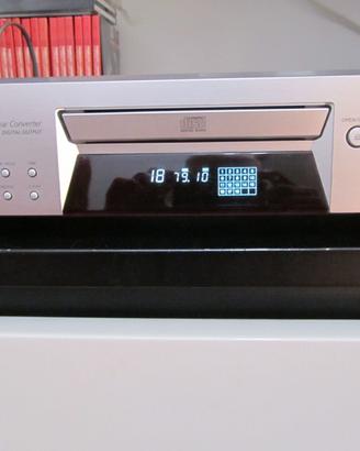 LETTORE SONY CDP XE270
