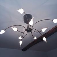 Luce a soffitto e abatjour