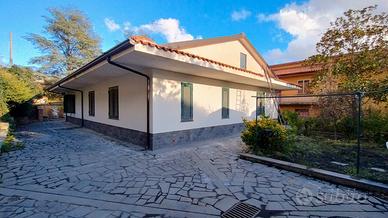 La tua villa alle pendici dell'Etna