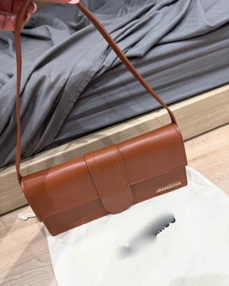 Borsa nuovissima con sacca