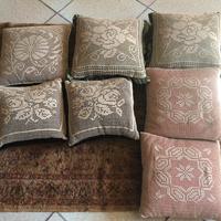 Cuscini imbottiti realizzati a crochet