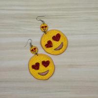 Orecchini in pizzo Mod. Smile ricamati a macchina