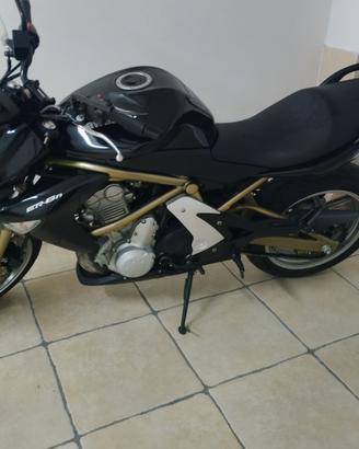 Kawasaki er 6 n