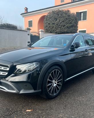 Mercedes all terrain 9 marce 2017