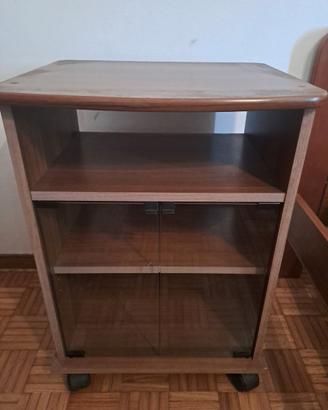 Mobiletto Porta TV / Stereo Vintage su Ruote