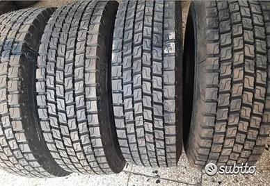 4 gomme nuove ricoperte 265 70 19.5 Michelin