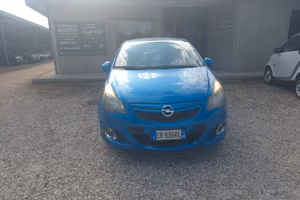 Opel Corsa 1.6 T 192CV 3 porte OPC