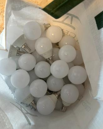 50 lampadine E14 250lm 2700k