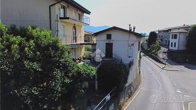 CASA SEMINDIPENDENTE A GANDOSSO