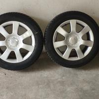 Cerchi in lega 17" con gomme invernali 