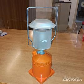 Lampada da campeggio a gas vintage