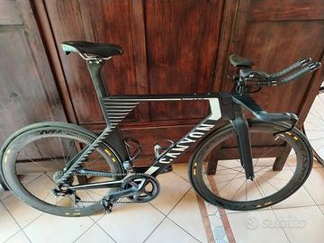 Bici Canyon Speedmax CF SLX