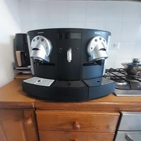 macchina  per il caffè  professionale  nespresso 