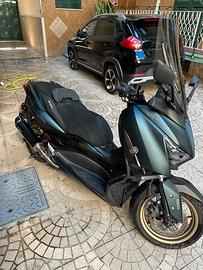 Yamaha XMAX 300 Tech Max – Full Optional Akrapovic