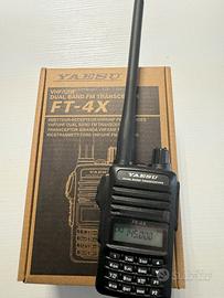 Yaesu FT-4X