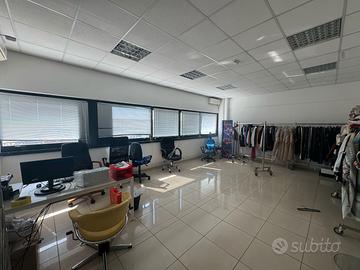 PONTE GALERIA/PORTUENSE - Capannone commerciale