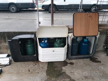 Gavoni portambombole.