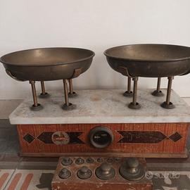 Bilancia Mongelli completa di tutti i suoi pesi or