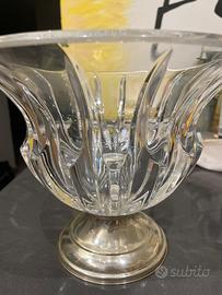 Vaso in cristallo con basamento in argento