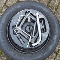 ruotino di scorta usato su BMW 320 