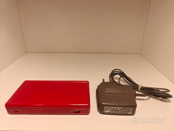 Nintendo DS Lite rossa + caricatore + pennino