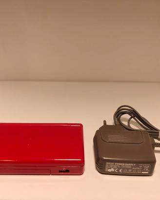 Nintendo DS Lite rossa + caricatore + pennino