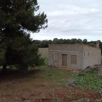 Terreno con casa di civile abitazione nel comune d