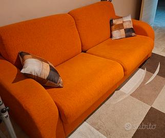 Divano-letto in tessuto di qualità