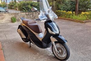 Piaggio Beverly 300