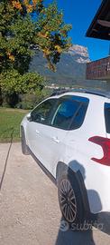 Peugeot in buone condizioni.
Auto non fumato