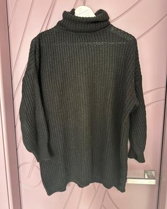 Maglione lungo nero