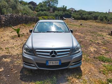 Mercedes Benz classe C 220