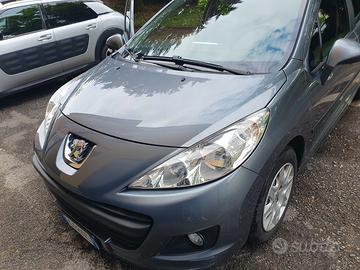 Peugeot  207 benzina