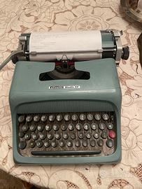 Macchina da scrivere Olivetti srudio 44